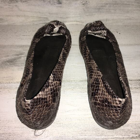 Stuart Weitzman Ballerina Flats Womens 6 Snake Skin Animal Print Ballet Shoes - Picture 10 of 11